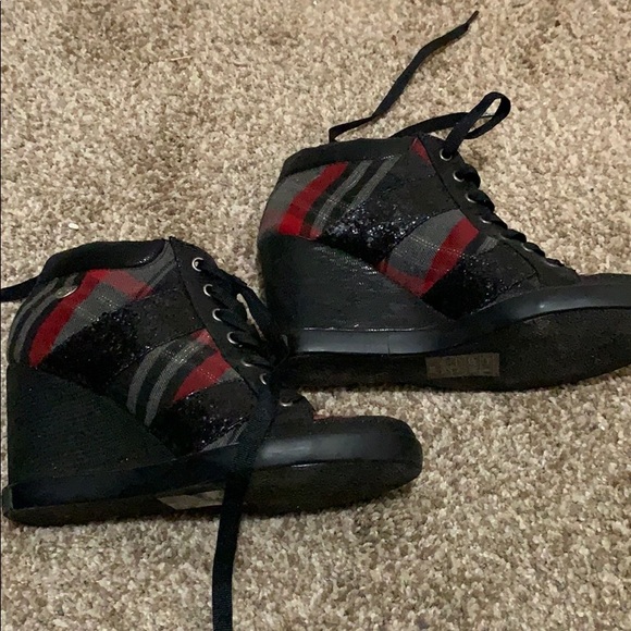 Wedges - Picture 3 of 4